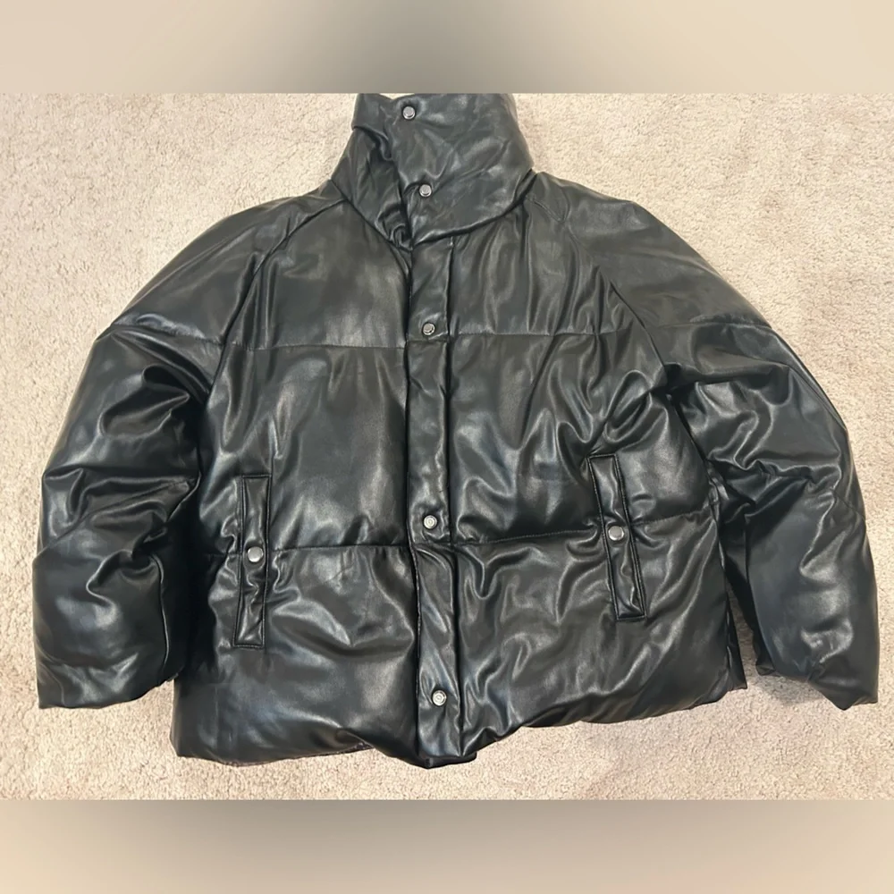 SALE NOW NWNT NYC Reversible Black Puffer Jacket - Picture 7 of 11